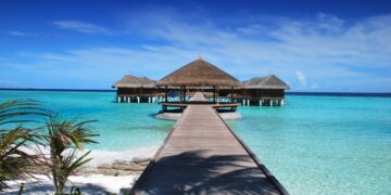 Sunny beach and turquoise water in Bali