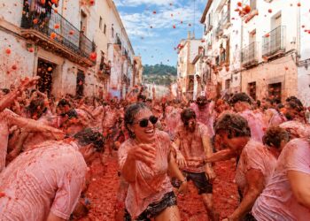 la tomatina