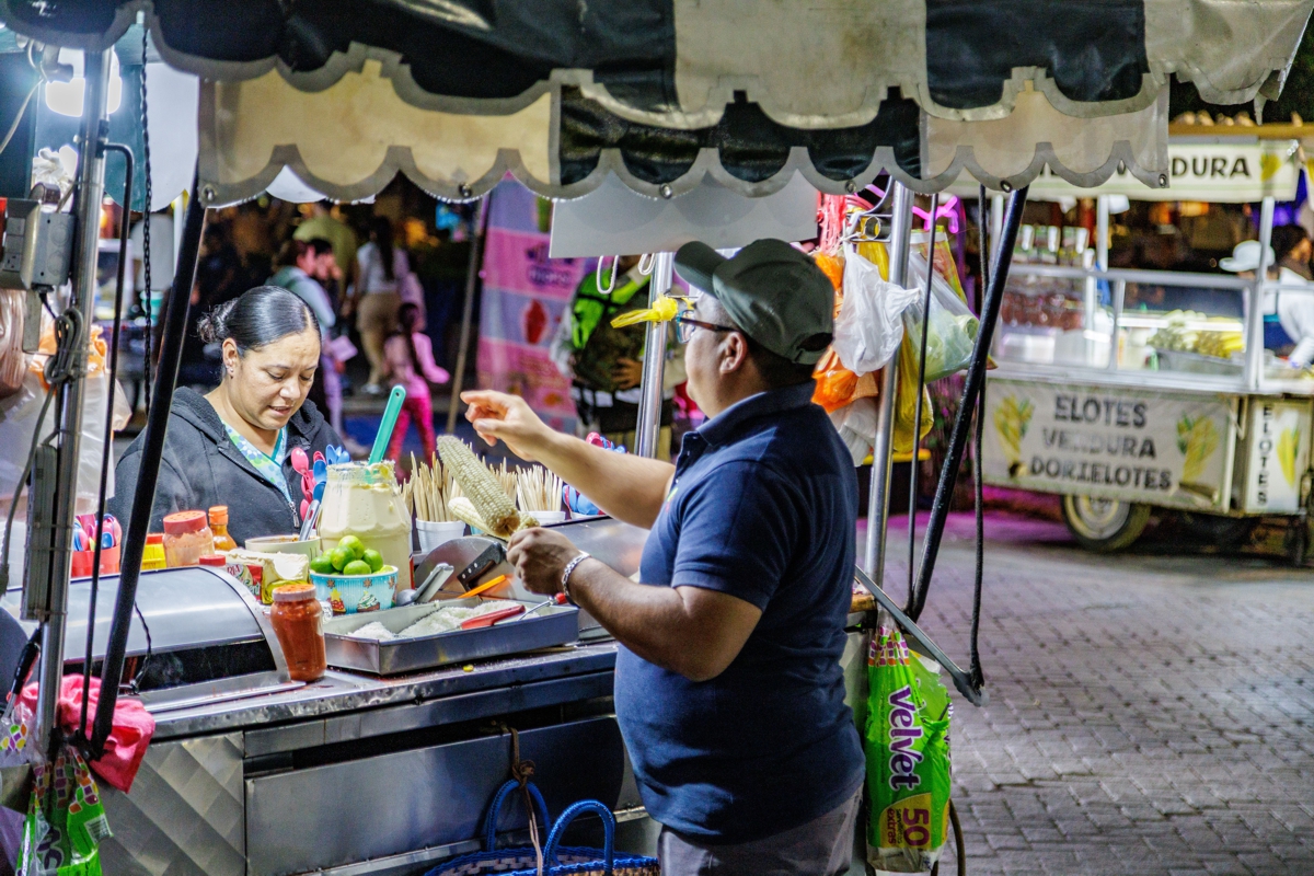 elotes esquites Mexican street corn